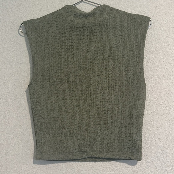 A&F Paloma Bubble Knit Top - Picture 2 of 4